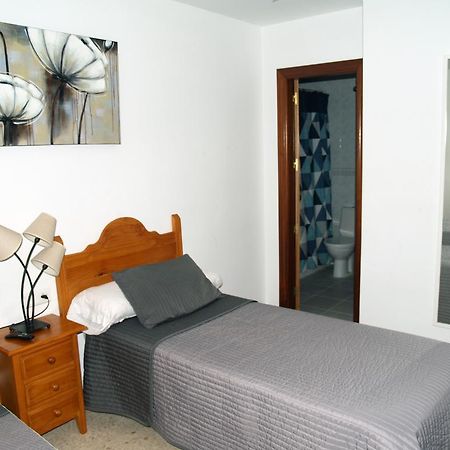 Hostal Gonzalez Марбелья Экстерьер фото
