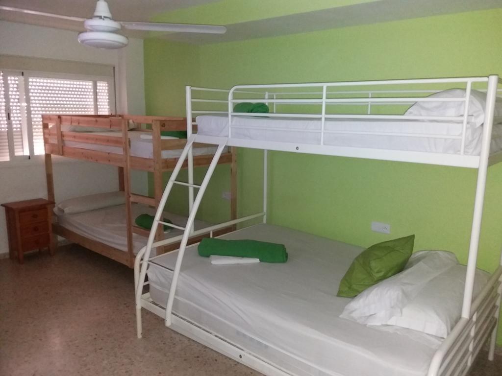 Hostal Gonzalez Марбелья Экстерьер фото