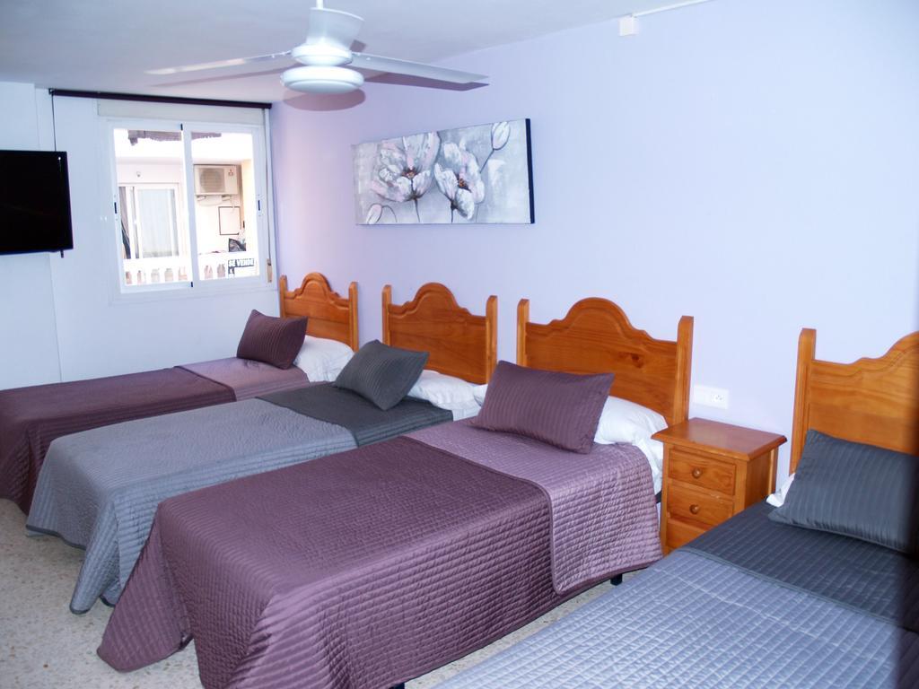 Hostal Gonzalez Марбелья Экстерьер фото